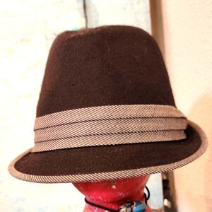 Goorin Bros Black Fedora With Greyish Band